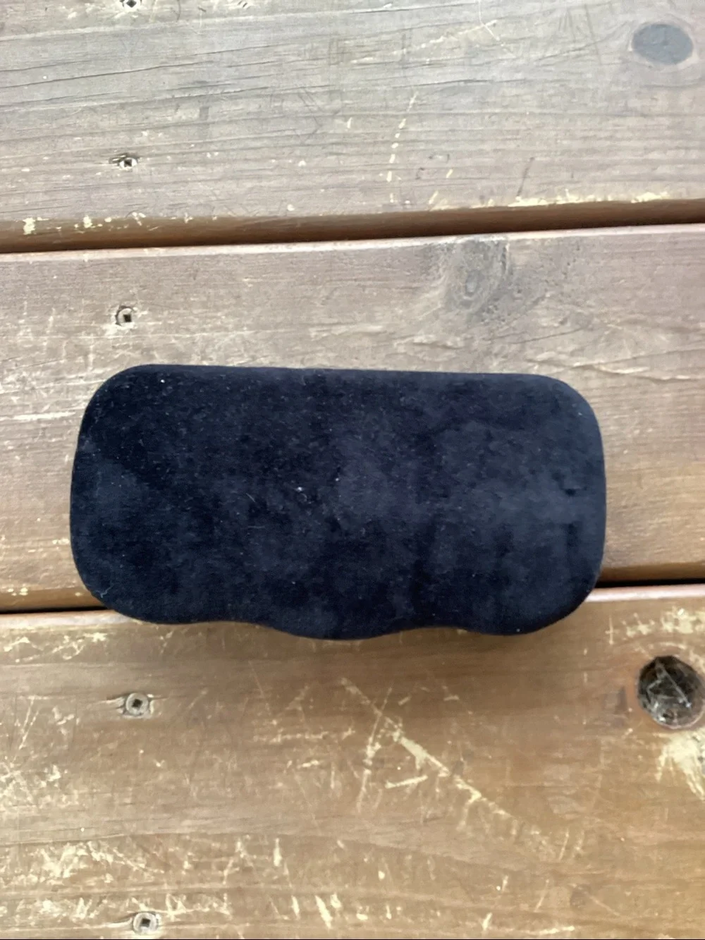 Gucci Large Black Velvet Clam Shell Clam Sunglasses Frame Case